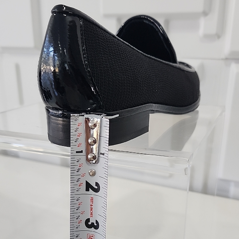 Donald J. Pliner Black Women's Loafers - Picture 5 of 6